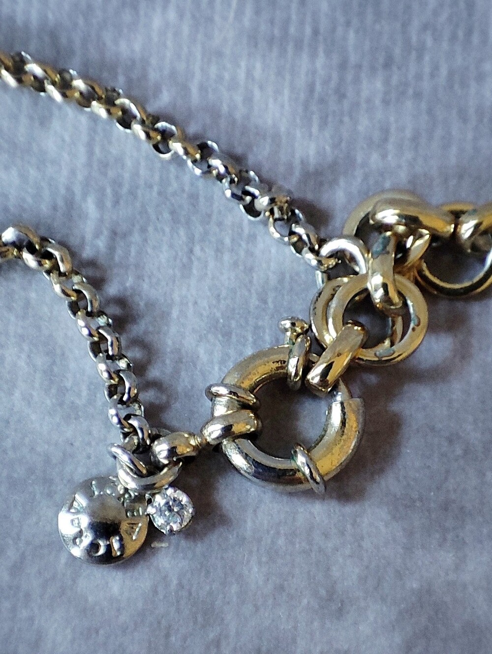 J. Crew Signed Gold Tone Faux Pearl Cha Cha Necklace Lifesaver Clasp - Picture 5 of 7